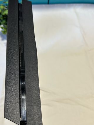 Consola PS4 Fat Negra + Mando y Juegos