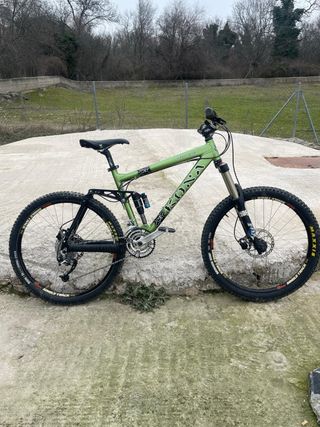 Bicicleta Kona Coilair Enduro