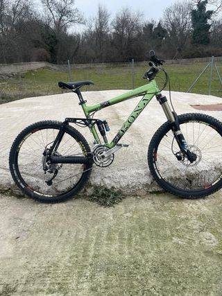 Bicicleta Kona Coilair Enduro