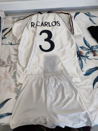 Equipación Real Madrid R.Carlos 3