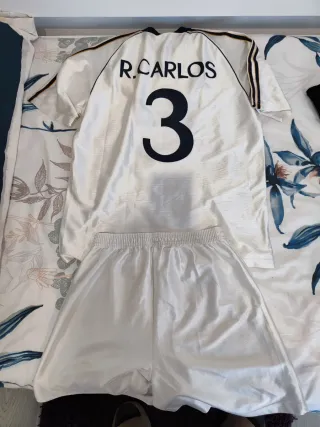 Equipación Real Madrid R.Carlos 3
