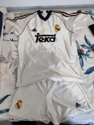 Equipación Real Madrid R.Carlos 3