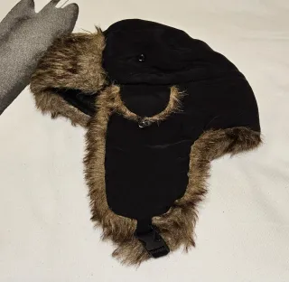 Gorro de invierno con orejeras