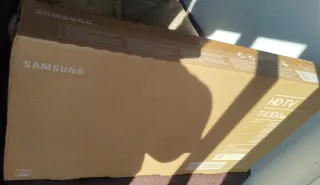 Samsung HD TV 32 Smart con Wi-Fi Estrenar