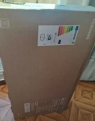 Samsung HD TV 32 Smart con Wi-Fi Estrenar