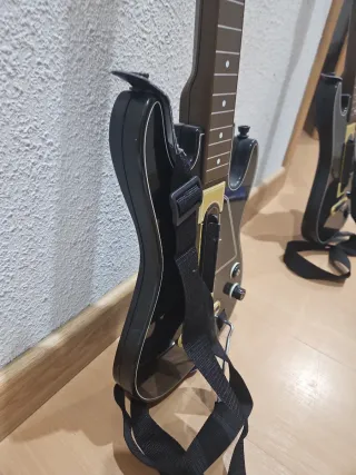 2 Guitarras Guitar Hero + Juego PS4