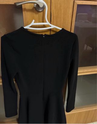 Vestido negro manga larga