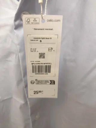 Camisa azul nueva con etiquetas