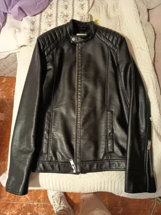 Cazadora cuero negra Talla M