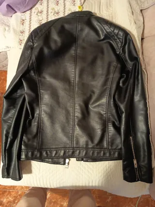 Cazadora cuero negra Talla M