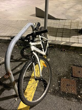 Bicicleta Rockrider blanca