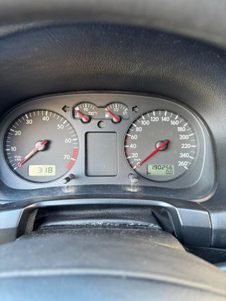 Volkswagen Golf 2002