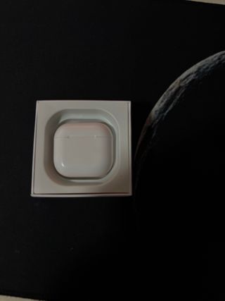 AirPods 4 con cancelación de ruido