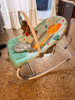 Hamaca para bebé con peluches