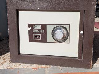 Caja Fuerte Antigua empotrable ARFE MOD-68