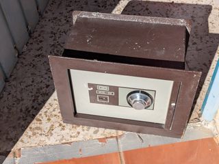 Caja Fuerte Antigua empotrable ARFE MOD-68