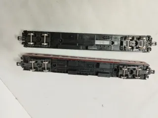 Lotto 2 vagoni passeggeri Lima scala HO