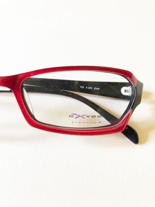 3-017-Occhiali Oxydo nuovi rosso nero rettangolare
