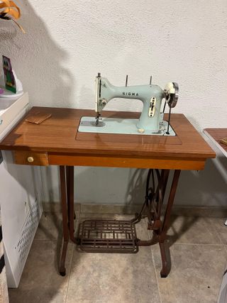 Máquina de coser antigua Sigma
