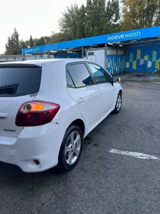 Toyota Auris 2010