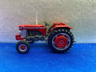 TRACTOR DE MINIATURA MASSEY FERGUSON MF188 1:43