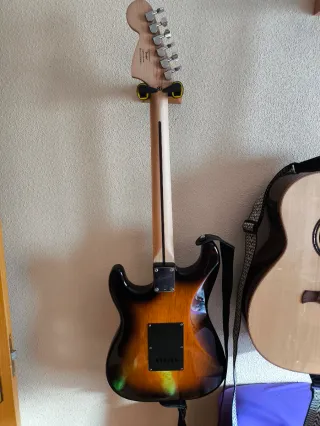 Guitarra Eléctrica Fender Squier  Stratocaster