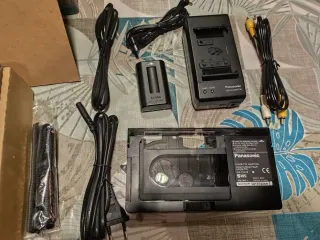 Panasonic NV-RS7 S-VHS-C Cámara