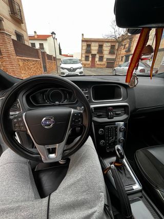 Volvo V40 D4 Edicion Carbono