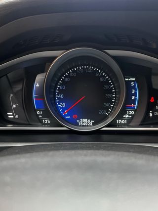 Volvo V40 D4 Edicion Carbono