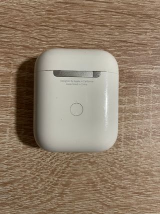 AirPods 2ª Gen + Estuche Carga Inalámbrica