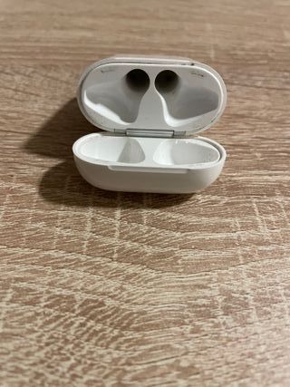 AirPods 2ª Gen + Estuche Carga Inalámbrica