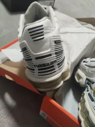 Tenis Nike TN Talla 45 vale como 44 !!negociable!!