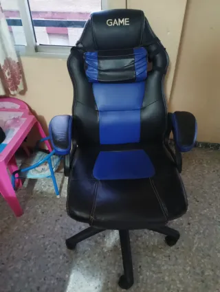 Poltrona girevole da gaming con ruote