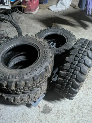 Neumáticos todoterreno 30 x 9.5 15