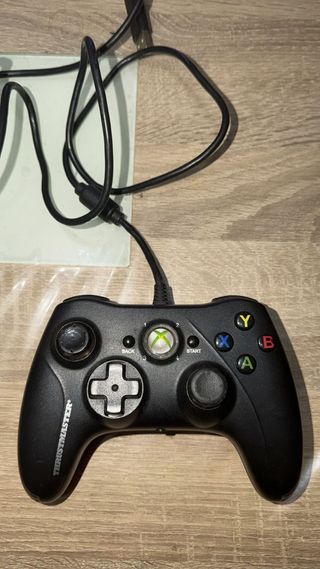 Controller Thrustmaster per Xbox 360