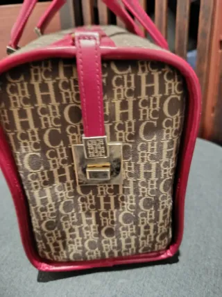 Bolso Carolina Herrera bowling marrón y rojo