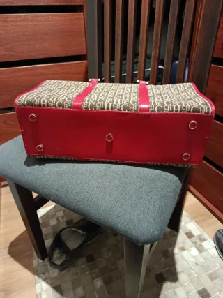 Bolso Carolina Herrera bowling marrón y rojo