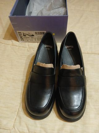 Zapatos , mocasin chica Camper