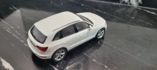 Maqueta Audi Q5 1:43