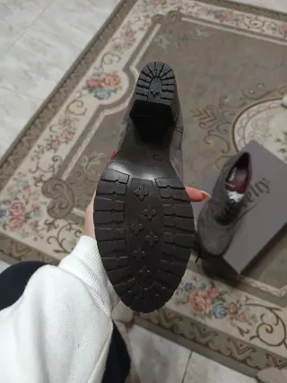 Scarpe Novelty Tg 35 con lacci e tacco