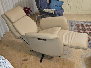 Sillón, relax reclinable eléctrico gravedad cero.