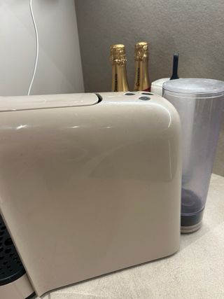 Cafetera de cápsulas en buen estado