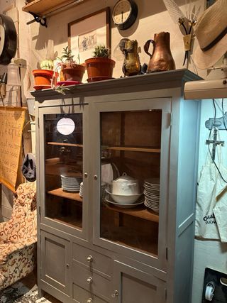 Vetrina vintage in legno e vetro