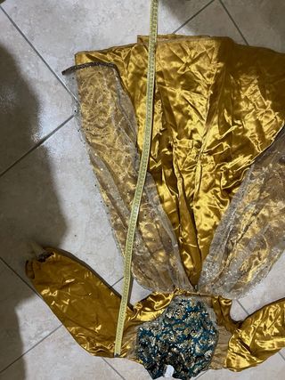 Vestito di carnevale Principessa reale oro bimba
