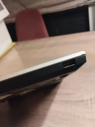 Mini Portátil Toshiba NB100