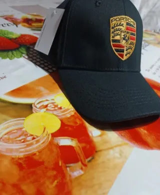 Gorra Porsche Negra Bordada delante y detrás