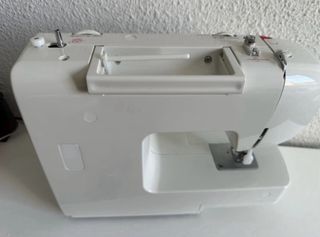 Máquina de coser Alfa 720+ sin usar