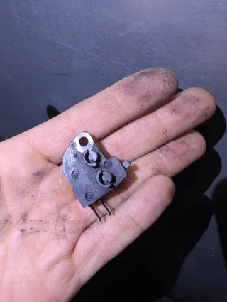 Sensor Embrague y Freno Suzuki GSR 600