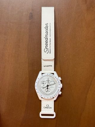 Swatch Moonphase Snoopy Bianco - Scatola