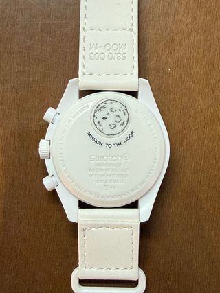 Swatch Moonphase Snoopy Bianco - Scatola